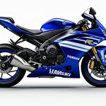découvrez la fiche technique complète et les performances impressionnantes de la yamaha r1, une moto sportive alliant puissance et technologie avancée.